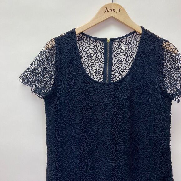 Navy Blue Lace Floral Shift Mini Dress Short Sleeve Scoop Neck Lined - Picture 2 of 6